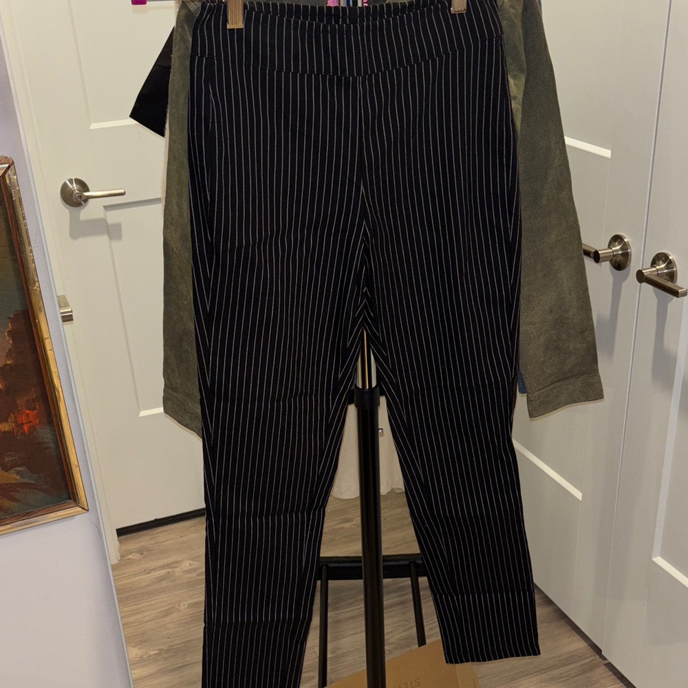 Black Striped en's Pants